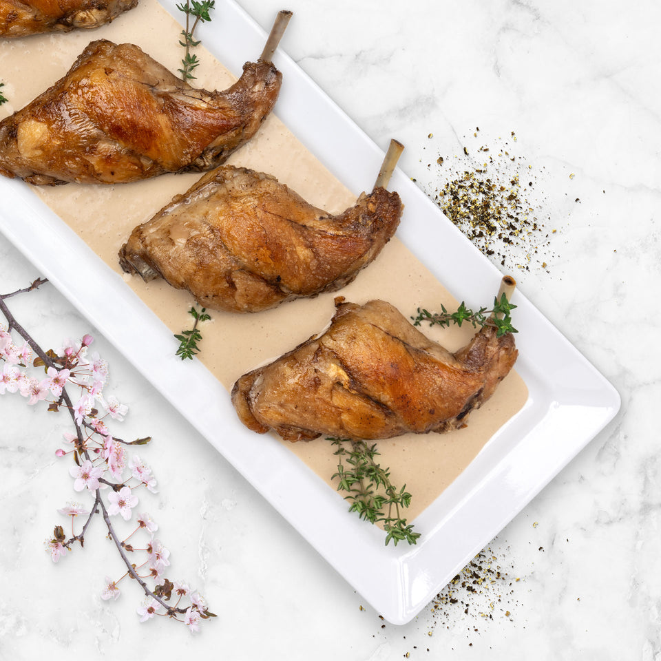 Kaninchenkeule in Buttermilch-Weißweinsoße