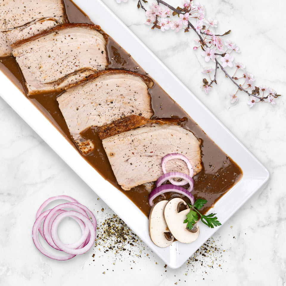 Schinkenkrustenbraten mit feiner Bratensoße